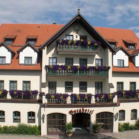 Goldener Hirsch Hotel Burgthann Екстериор снимка