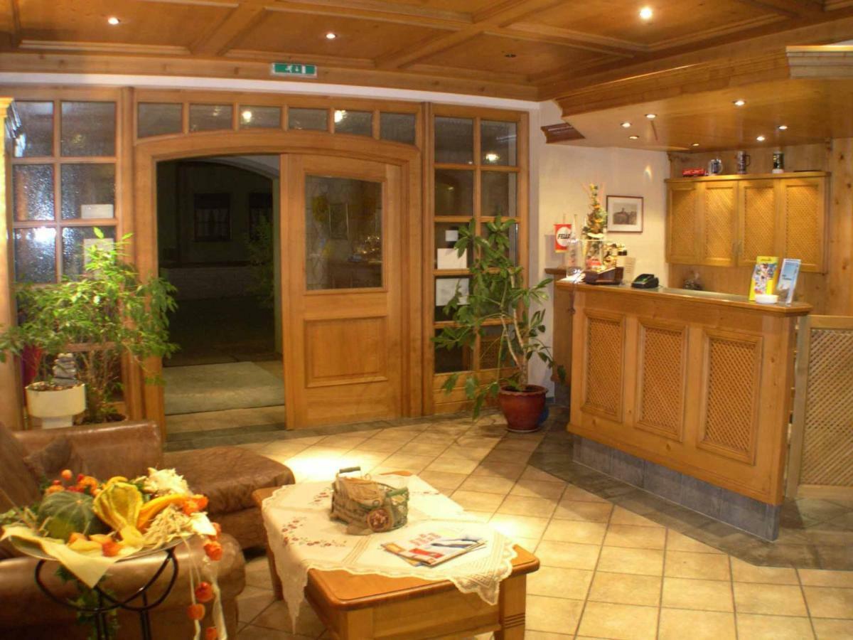 Goldener Hirsch Hotel Burgthann Екстериор снимка